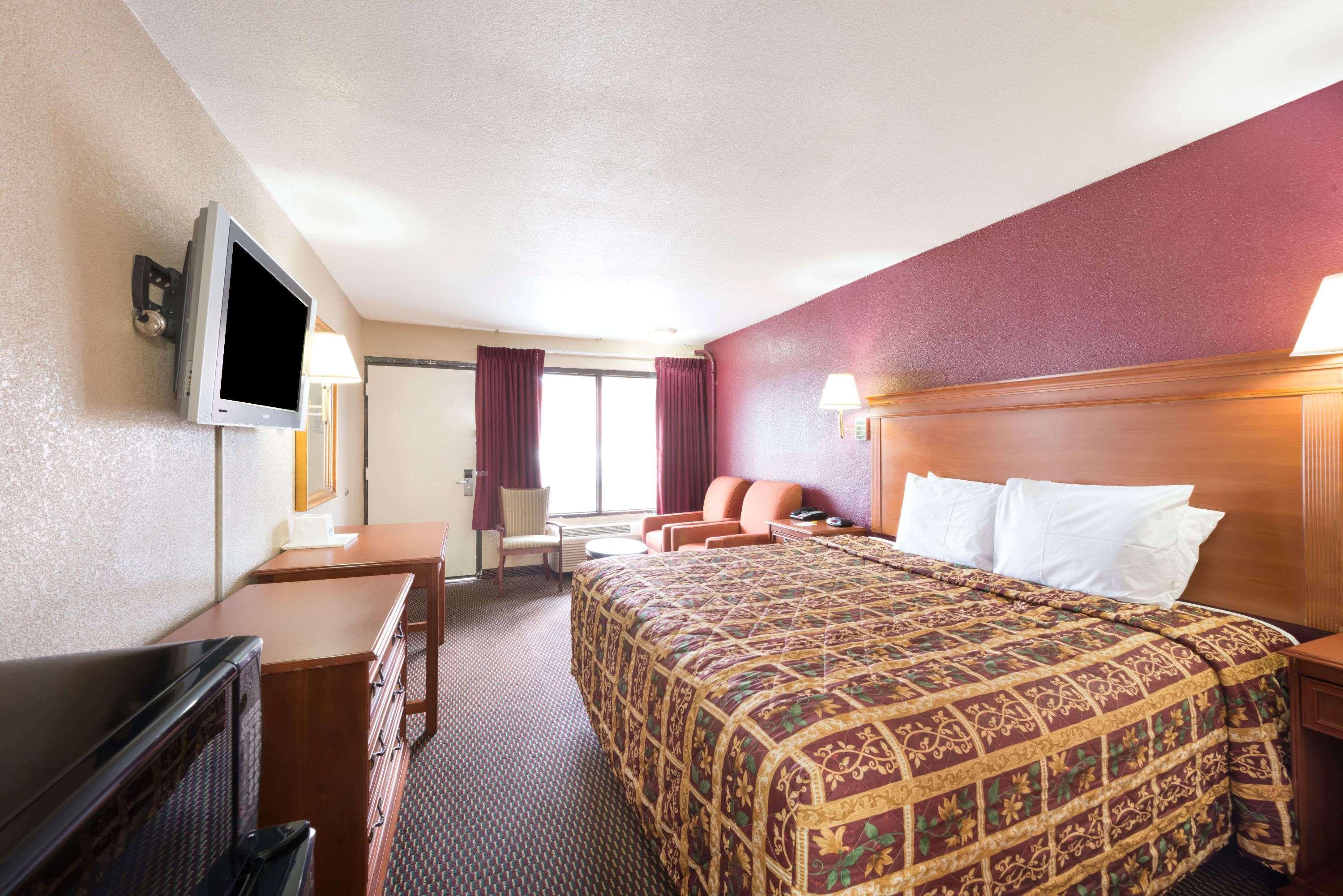 Days Inn By Wyndham San Antonio Splashtown/Att Center Eksteriør bilde